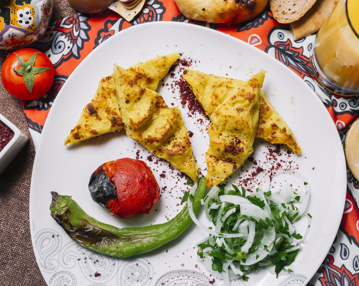 Тортилья-чебуреки с картофельной начинкой: быстро, вкусно и без заморочек!