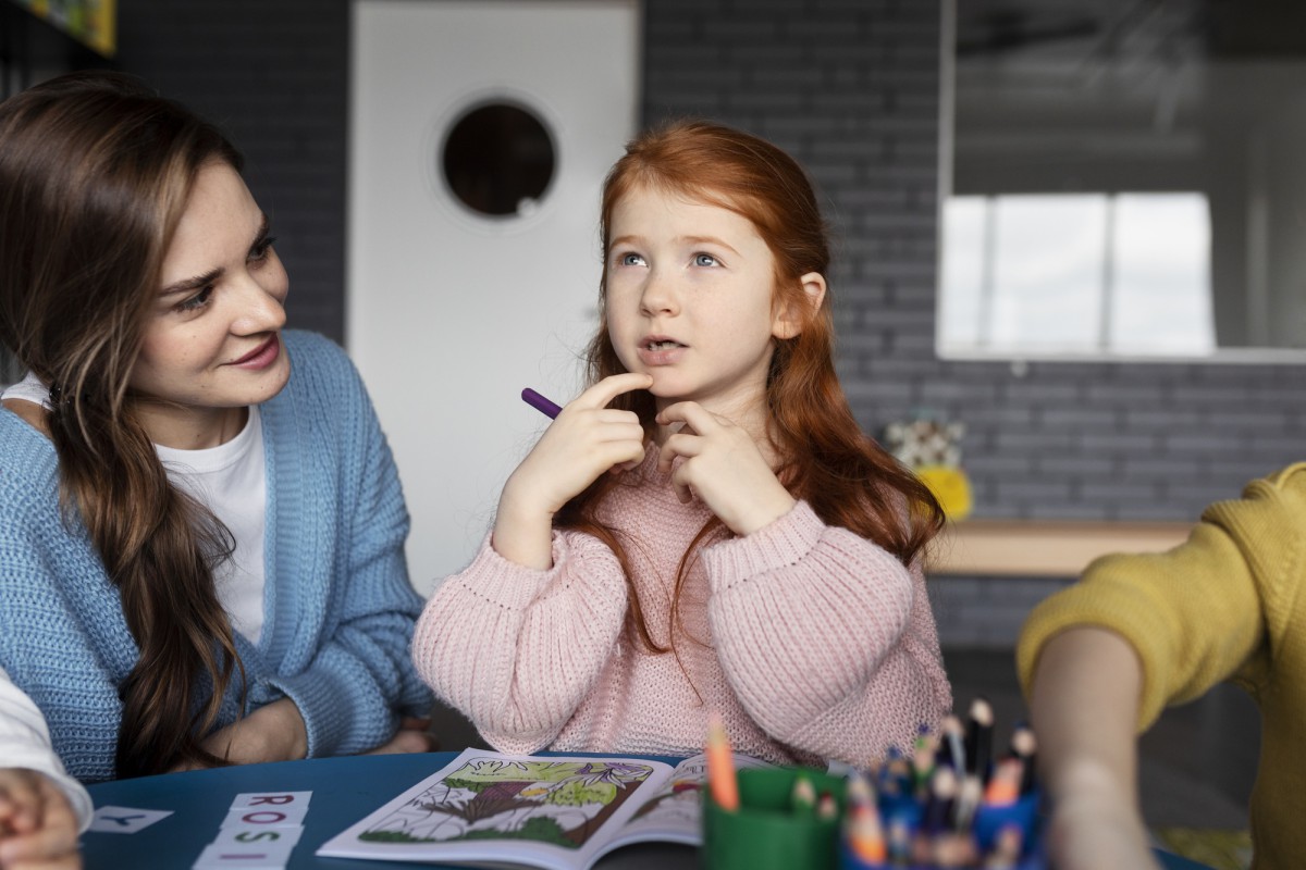 Почему дети задают так много вопросов? И что с этим делать?