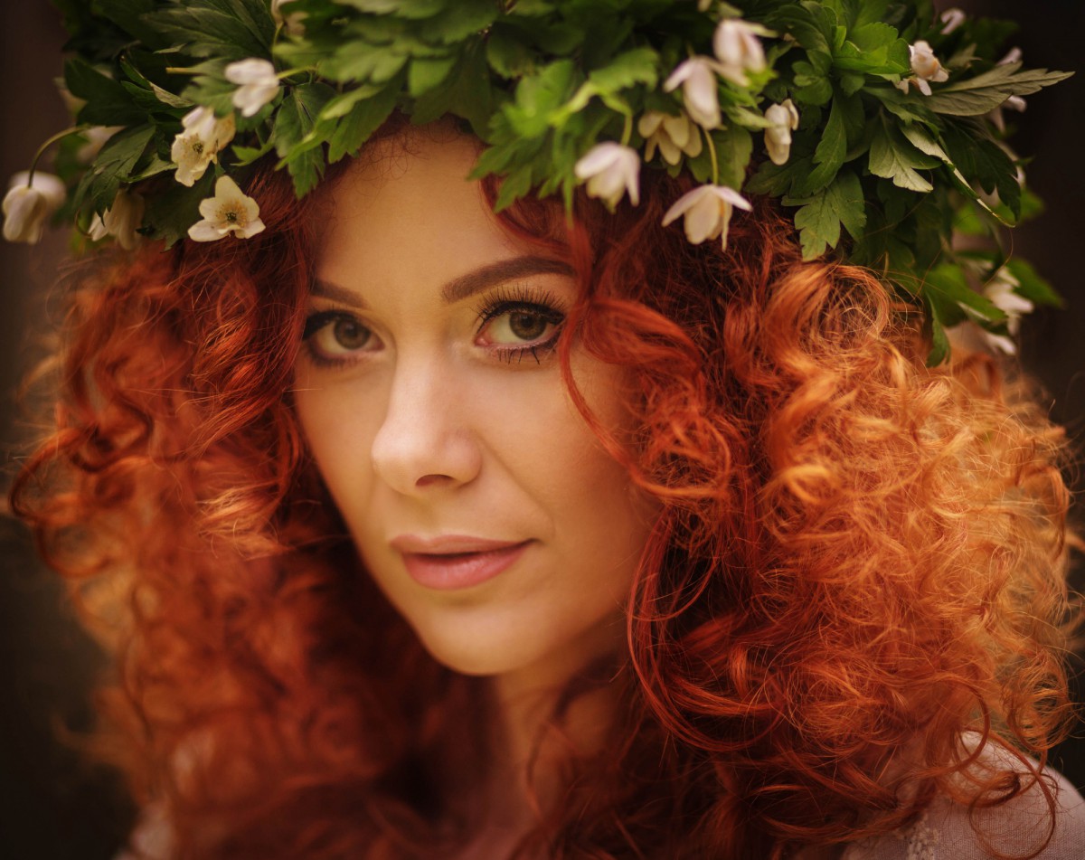 Химическая завивка: история, виды и особенности процедуры