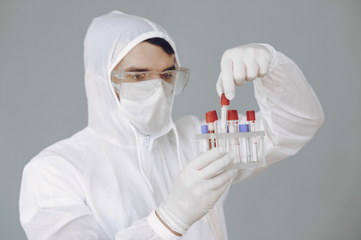 Почему важно сдать анализ на антитела после прививки от COVID-19