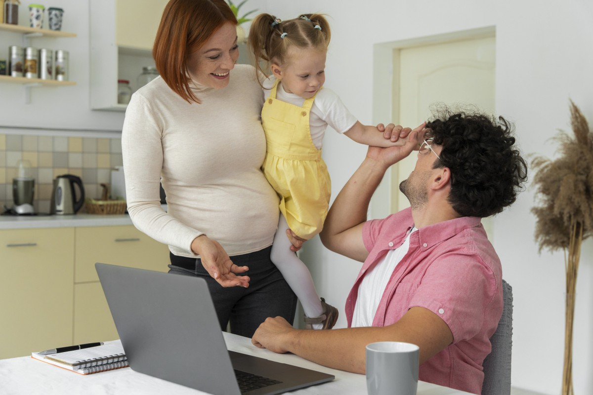 Школы для молодых родителей: как не утонуть в потоке информации