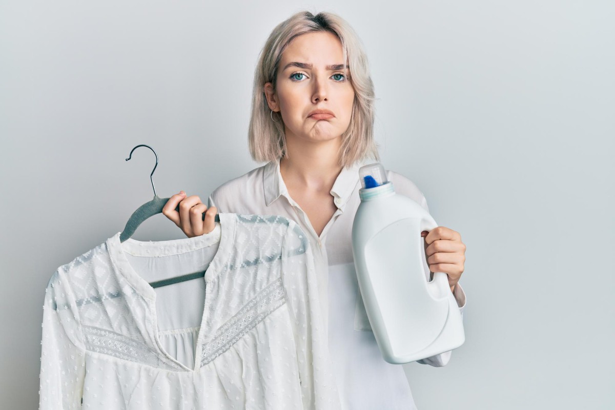 Секреты стирки: как удалить пятна без химии