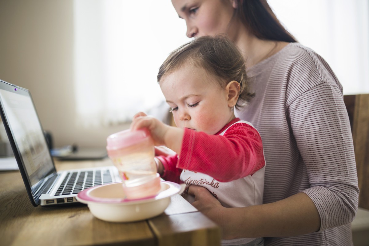 Спор о сроках введения прикорма: что говорят учёные?