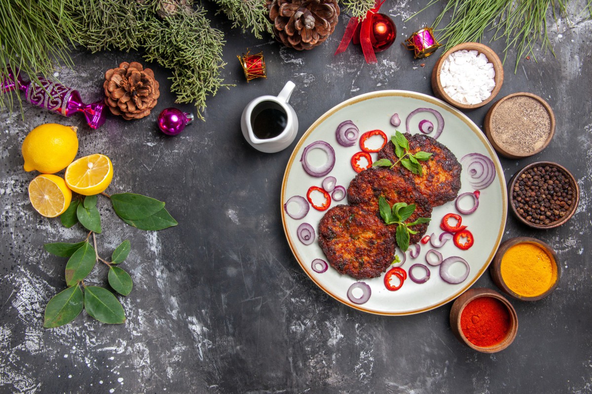 Французские хитрости для сочных котлет: добавьте этот продукт и мясо заиграет!