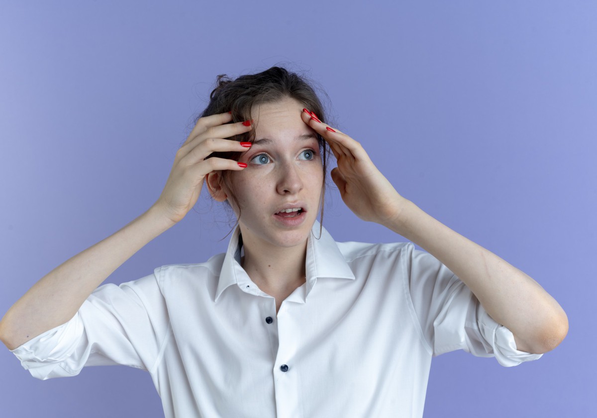 Почему появляются тёмные круги под глазами и что с этим делать