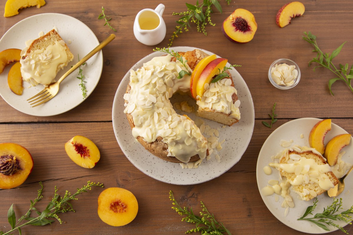 Торт без выпечки из испорченного творога: спасение для кулинара!