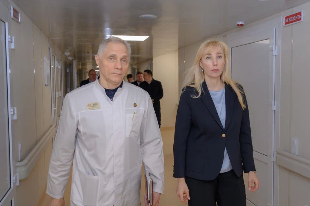 Вице-губернатор Анна Минькова проинспектировала ремонт второй краевой больницы