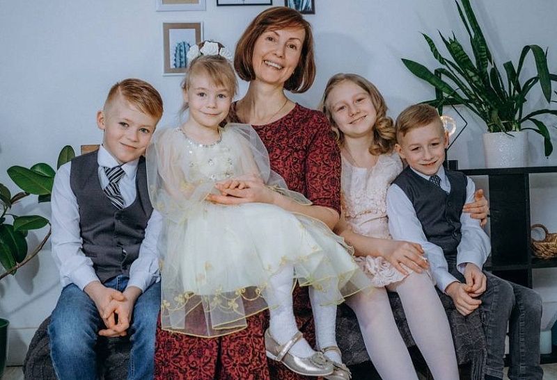 Приемная мама четверых детей Ольга Комкова: «Всегда мечтала о многодетной семье»