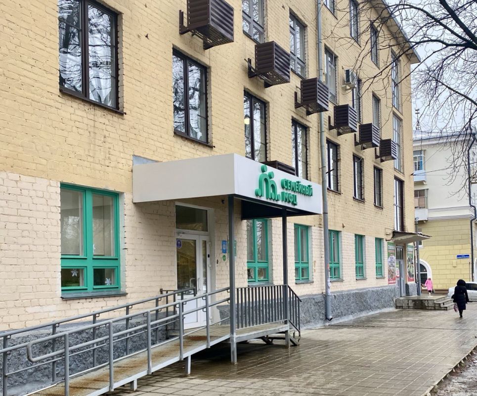 В Орле откроется пункт проката колясок и кроваток