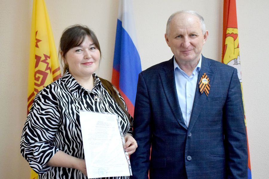 Многодетная семья Наумовых из села Красные Четаи стала обладателем жилищного сертификата