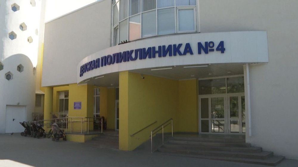 Вячеслав Гладков: бассейн в детской поликлинике №4 не могут открыть из-за некачественной воды