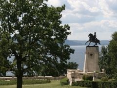 О единовременной выплате при постановке на учет по беременности женщине, обучающейся по очной форме обучения