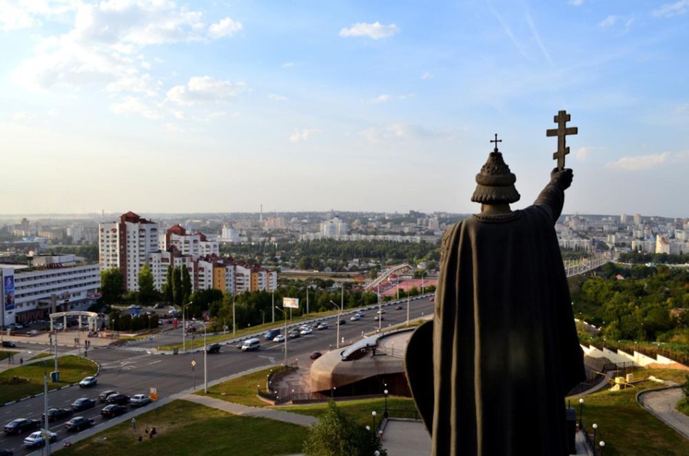 Вячеслав Гладков: Молодые семьи Белгородской области получат 300 тысяч рублей за рождение третьего и последующего ребёнка
