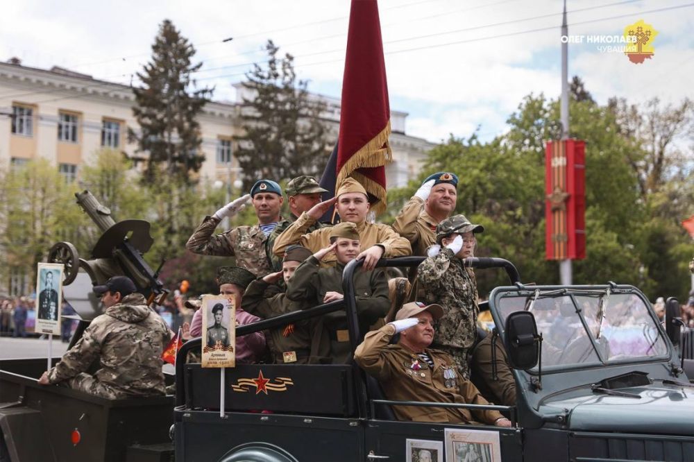 В Чебоксарах прошел юбилейный парад Победы