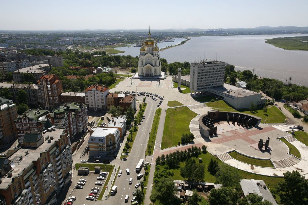 В городе Комсомольске-на-Амуре сотрудники Госавтоинспекции провели профилактическое мероприятие «В гостях у светофора»