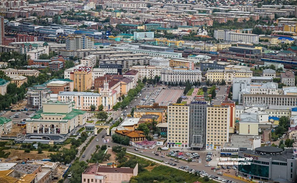 Глава Бурятии поздравил Детскую больницу с 25-летием