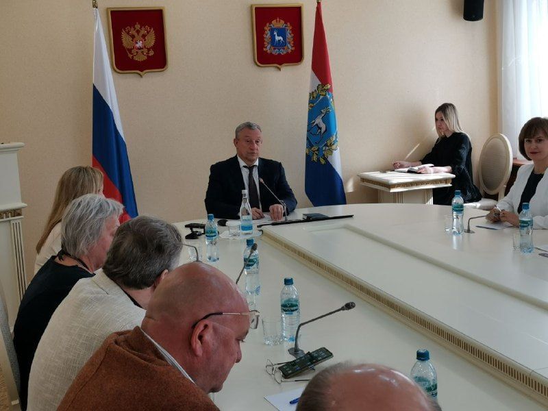 В Самаре под председательством первого вице-губернатора Александра Фетисова состоялось организационное заседание комиссии конкурса "Добрые новости"