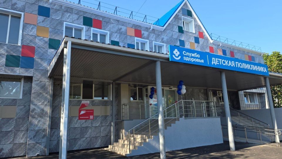 В Калининском районе после капитального ремонта открыли детскую поликлинику