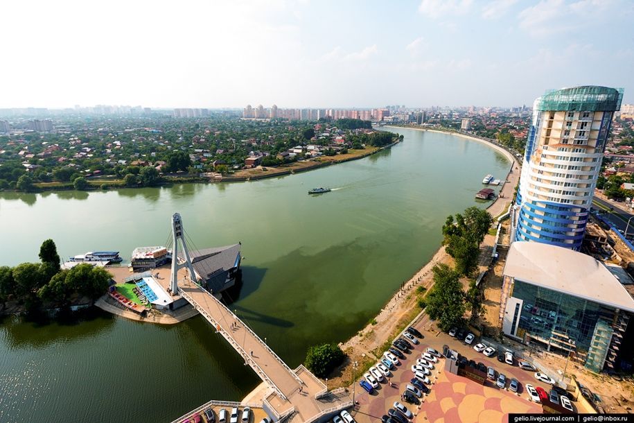 После капитального ремонта открыли детскую поликлинику в Калининском районе