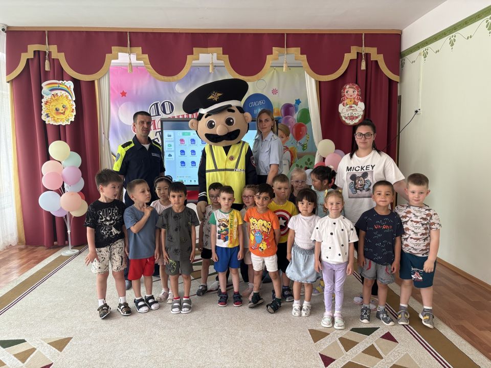 Профилактическое мероприятие с воспитанниками детского сада состоялось в областном центре