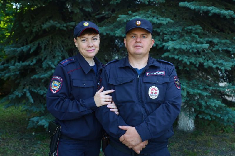 Кемеровские полицейские поделились секретами долгой и счастливой семейной жизни