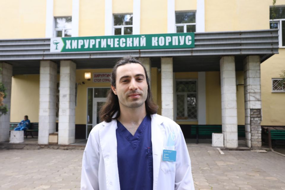 Рожать без страха помогает липецкий врач Иса Капланов