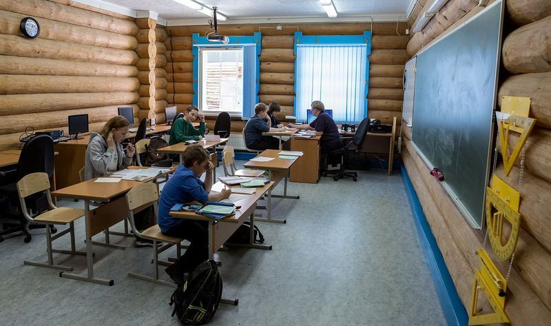 В России предложили вернуть советскую систему 10-летнего обучения в школе