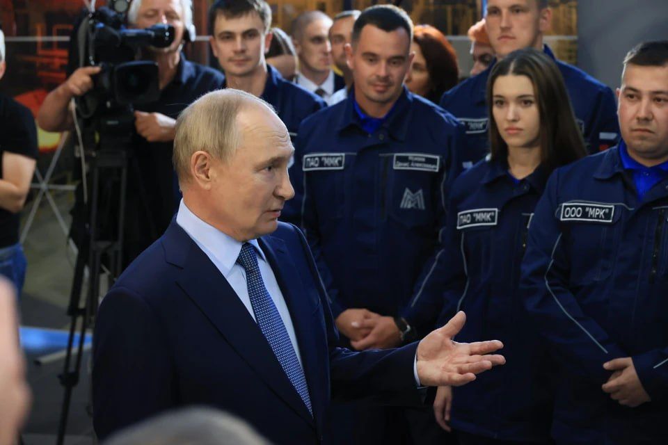 «За что же деньги платить?» Владимир Путин поторопил магнитогорцев с рождением детей