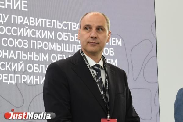 Денис Паслер о сложностях с покупкой квартир молодыми семьями: «Бог дал деточку — даст и денюжку»