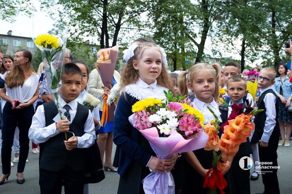 Многодетные семьи в Челябинской области получат выплату на покупку школьной и спортивной формы