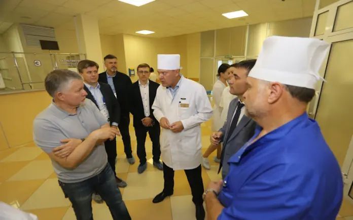 Проектная команда по направлению «Семья» ВШГУ Президентской академии высоко оценила работу Саранского роддома и перинатального центра