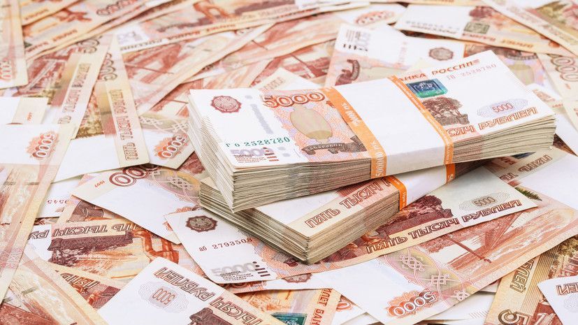В Крыму в 2025 году выделили 35 млрд рублей на поддержку семей с детьми
