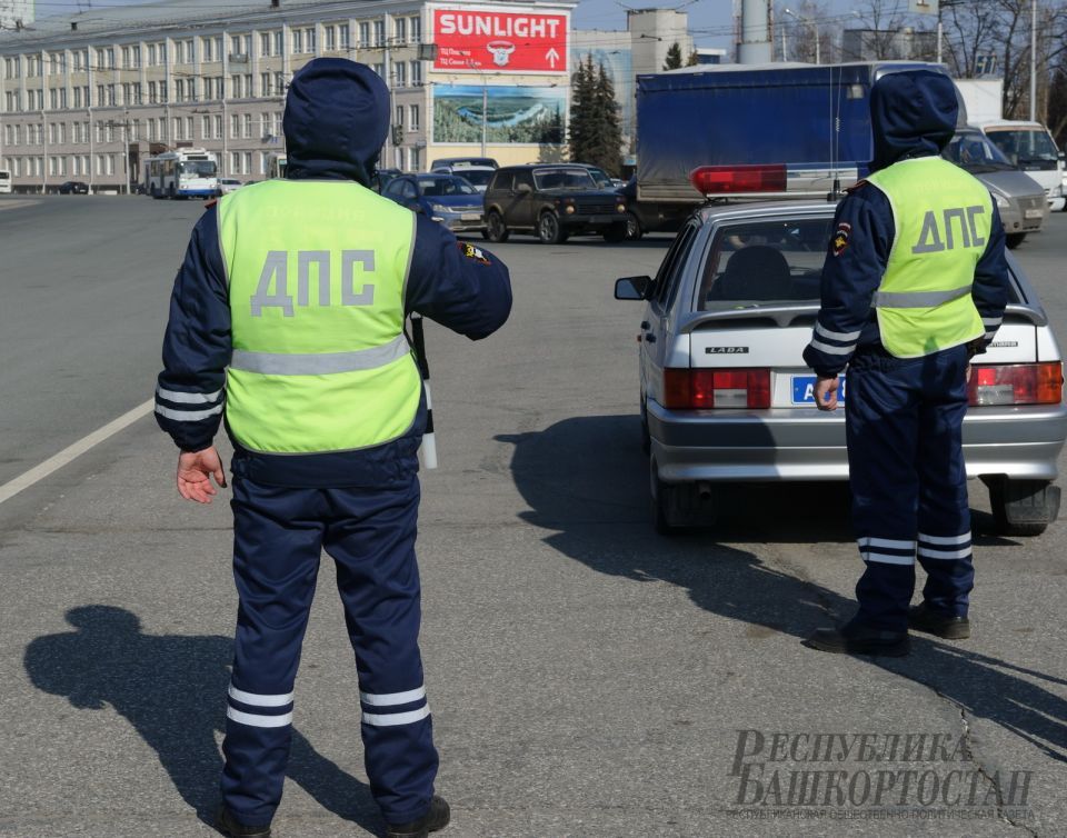 В Уфе сотрудники ГИБДД не дали родить женщине в машине
