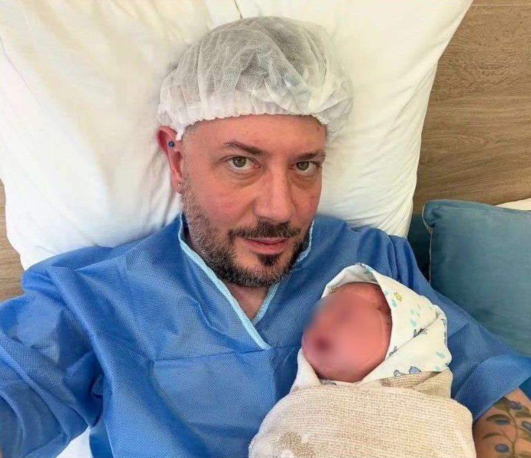Артемий Лебедев стал отцом в 11 раз
