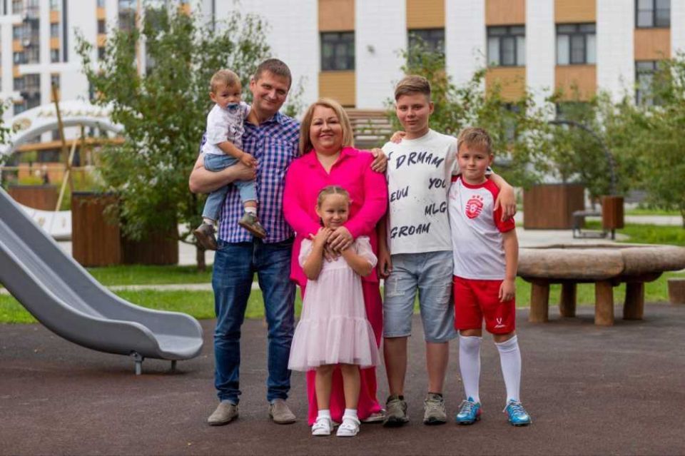 Почти 19 млн рублей направили в Алтайском крае на помощь многодетным семьям
