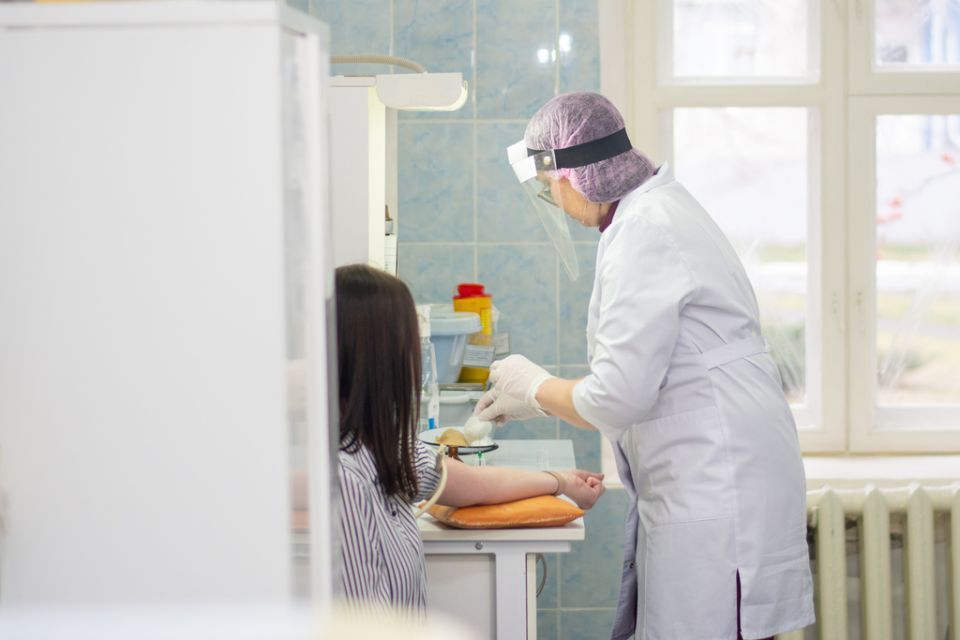 В Курской области с начала года у родителей с ВИЧ родилось 19 здоровых детей