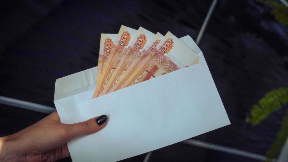 Амурским студенткам в разы увеличат пособие по беременности и родам