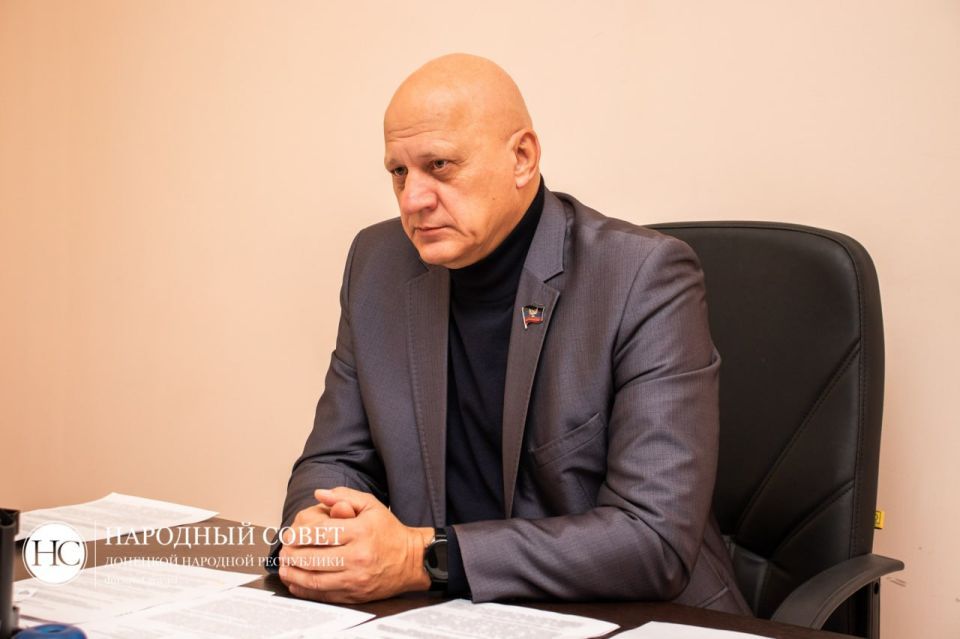 Депутаты изучили письма из Совета Федерации и Государственного Совета Крыма
