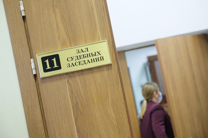 Брали «комиссию» за свои услуги
