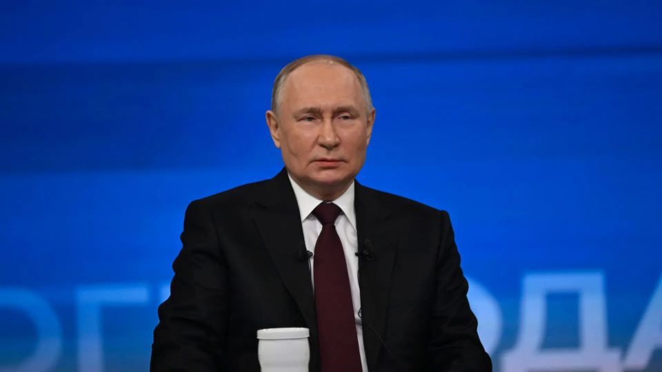 Путин наградил многодетные семьи в ЯНАО
