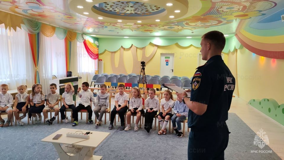 Пожар могут вызвать электроприборы, когда остаются без надзора: дошколятам – о безопасности