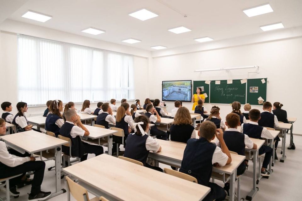 По 5 тыс. рублей на каждого школьника получают многодетные семьи Адыгеи к новому учебному году