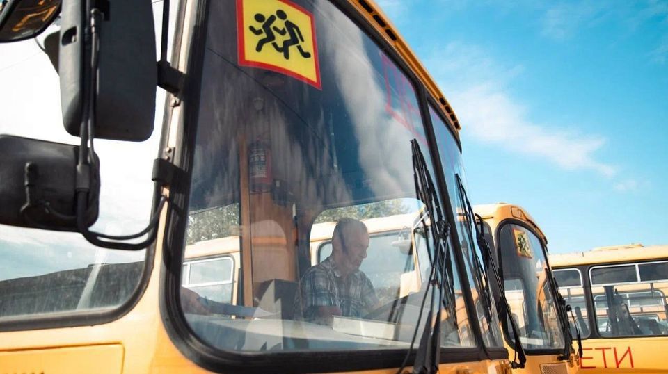 В Копанском детей перевели из аварийного детского сада