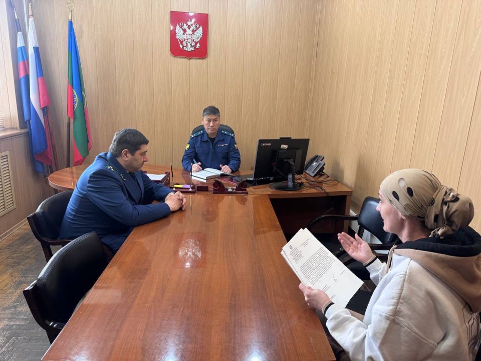 В Карачаево-Черкесии прокуратура помогла многодетной семье добиться получения земельного участка