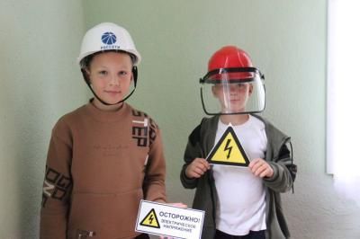 Энергетики «Россети Центр и Приволжье» обучили правилам электробезопасности воспитанников детских лагерей Рязанской области