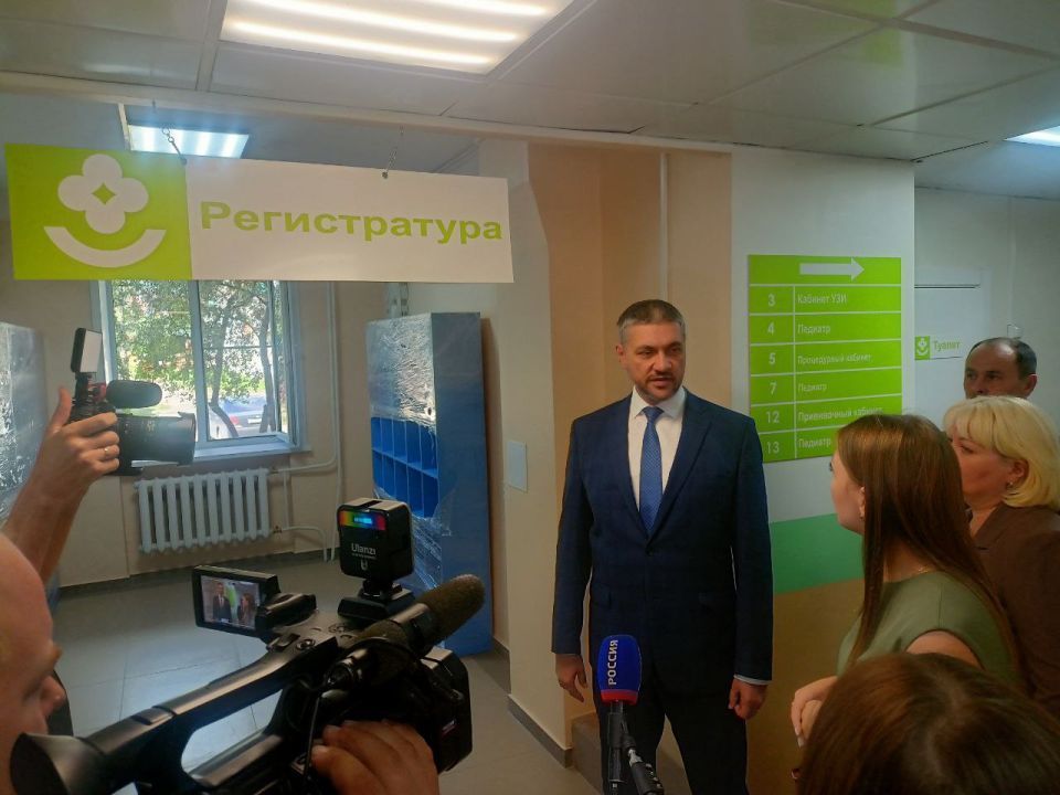 Масштабный ремонт детской поликлиники завершили в Карымской