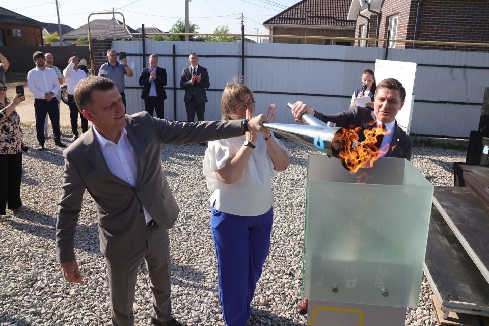 Глава Краснодара Евгений Наумов принял участие в церемонии запуска газоснабжения в пос. Пригородном
