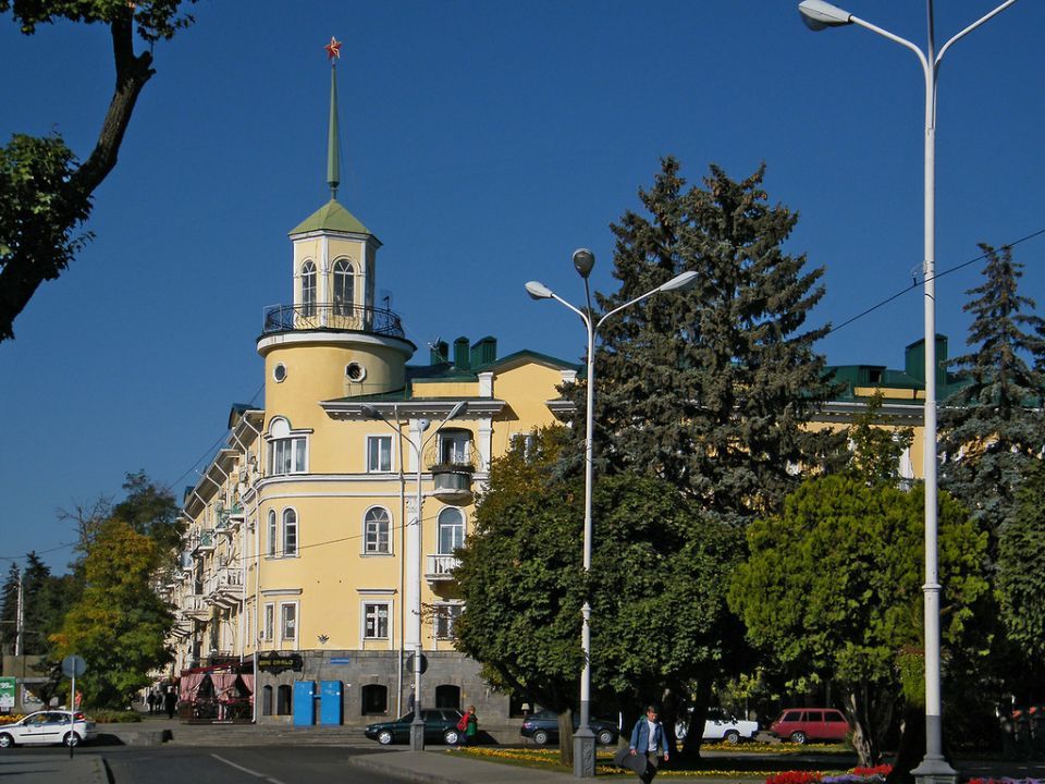 В Кисловодске привели в порядок мемориал «Жертвам фашизма»