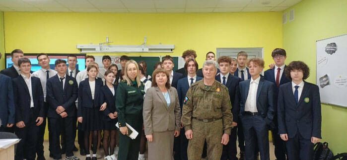 Участник программы «Батырлар» провел экоурок для школьников Альметьевска