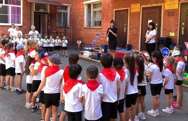 В детский садах Адыгеи проводятся мероприятия по безопасности дорожного движения